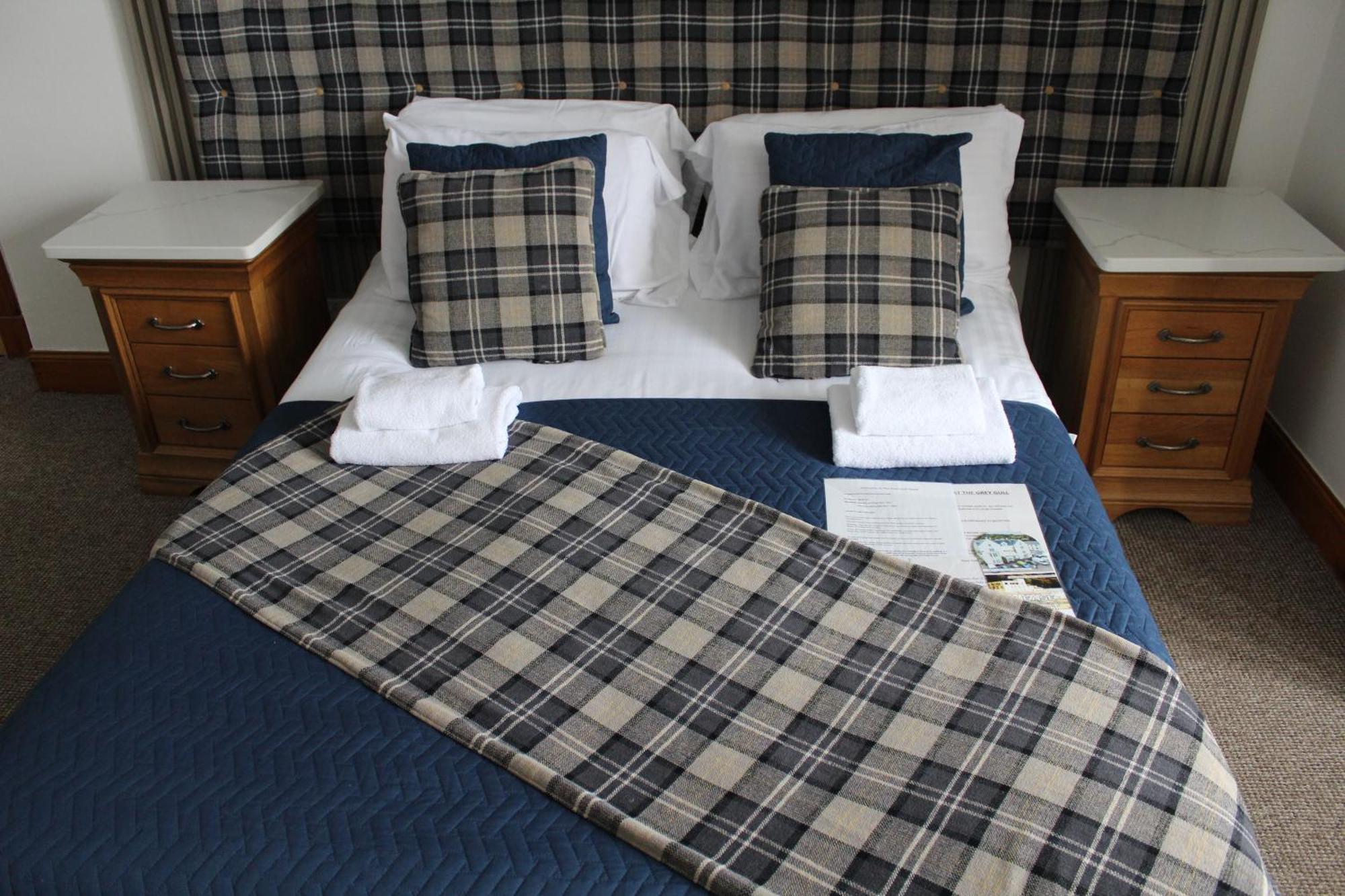 The Grey Gull Hotel Ardrishaig Bagian luar foto